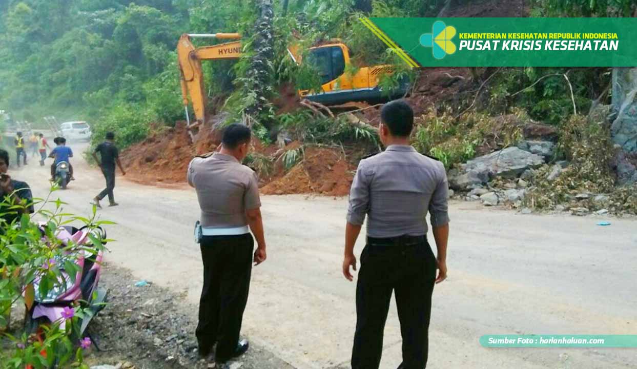 Tanah Longsor di Pesisir Selatan Tewaskan 1 Pekerja Proyek